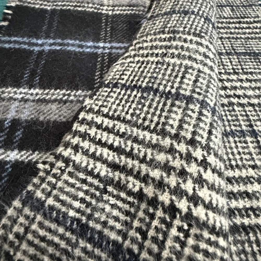 Black Gray Plaid Super‎ Soft Fringe Scarf 64x10
